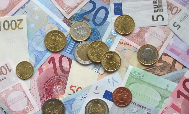 Czy nauczyciel ma płatne godziny za zajęcia rewalidacyjne Jeśli nie odbyły się z powodu nieobecności ucznia?